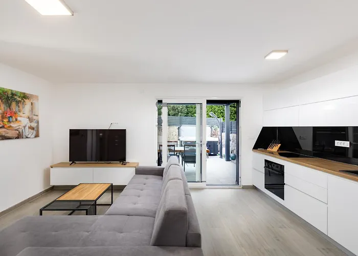 アパート Apartma Skubic Murvica ヴァンタシチ